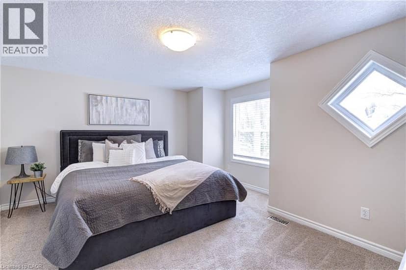 282 CARRINGTON Drive — photo 14 of 40
