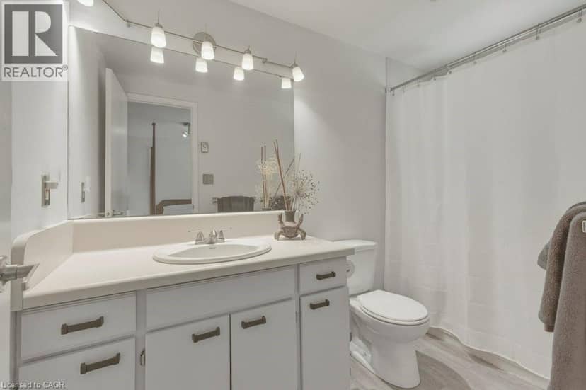 5 CEDAR Court — photo 13 of 40