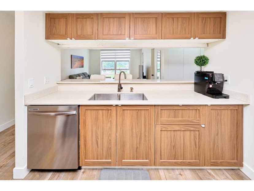 705 10523 UNIVERSITY DRIVE, Surrey, photo 6