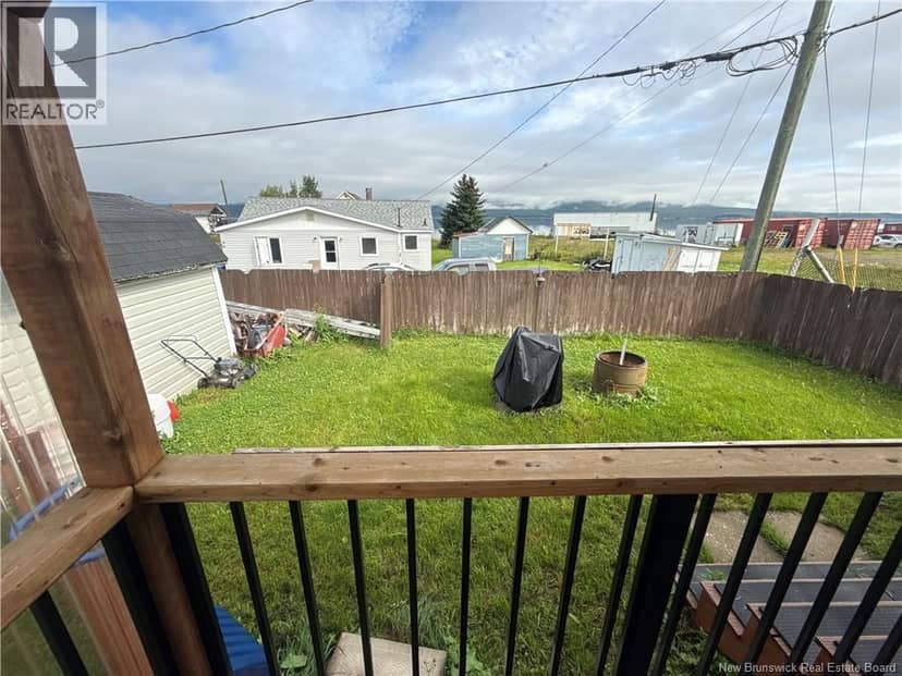 87 Vanier Street — photo 38 of 40