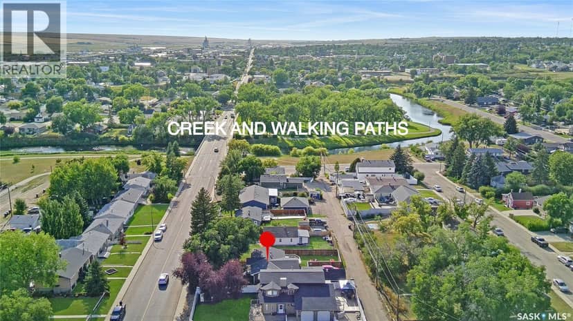 1151 Chaplin STREET E, Swift Current, photo 2