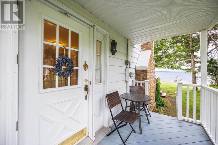 267 Pointe Louise DR — photo 12 of 34