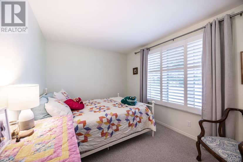 267 Pointe Louise DR — photo 21 of 34