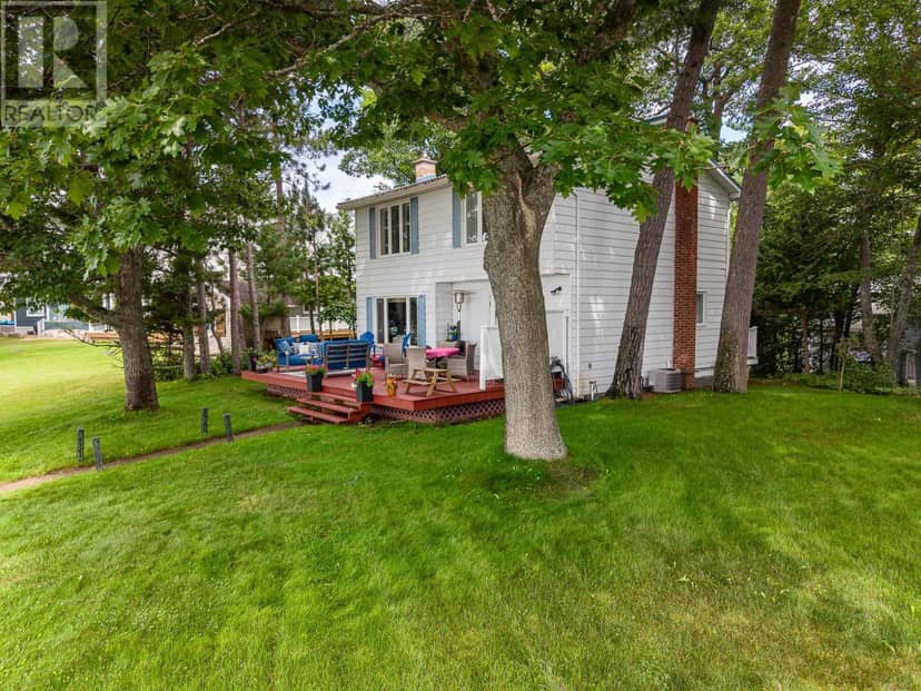 267 Pointe Louise DR — photo 6 of 34