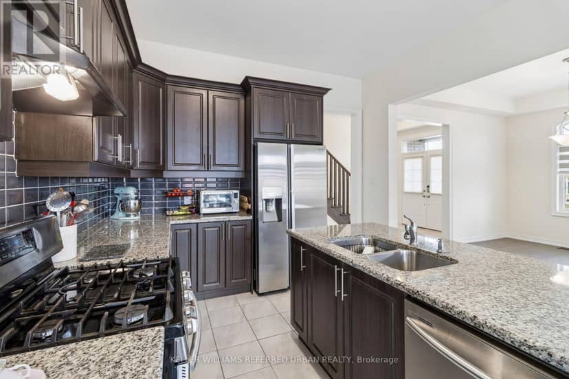 54 Leary Crescent — photo 14 of 40