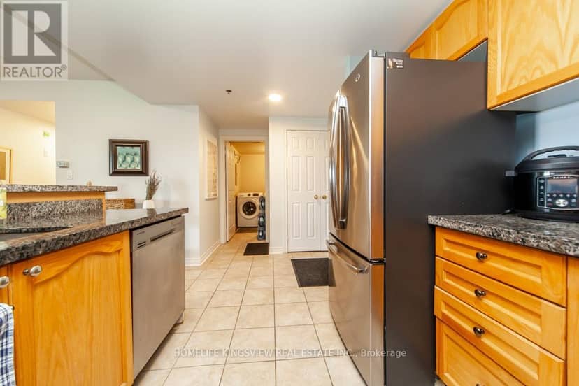 301 - 7428 Markham Road — photo 14 of 28