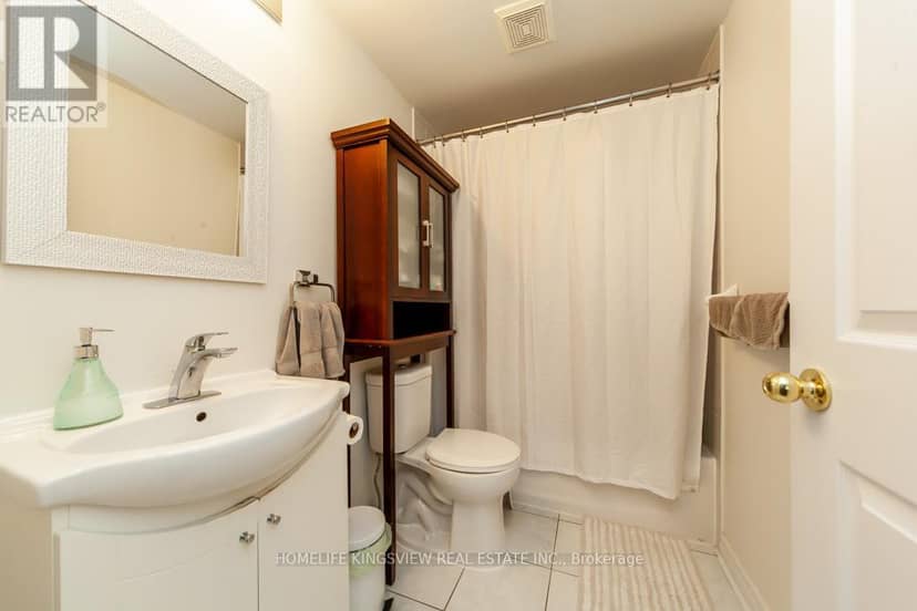 301 - 7428 Markham Road — photo 20 of 28