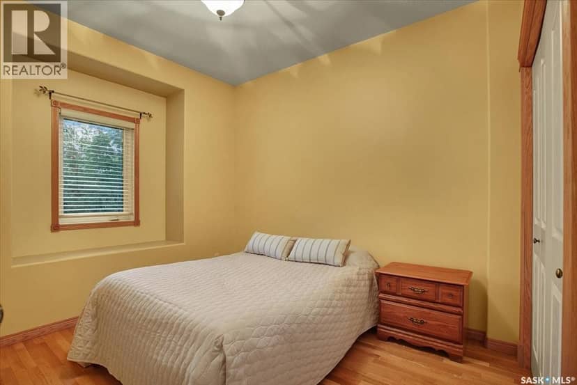 214 Burke PLACE — photo 19 of 40