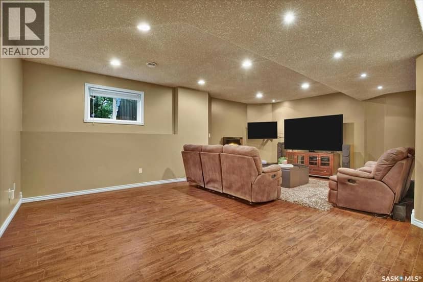 214 Burke PLACE — photo 23 of 40