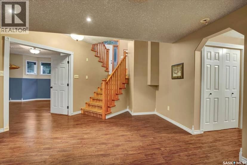 214 Burke PLACE — photo 25 of 40