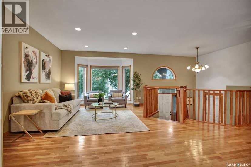 214 Burke PLACE — photo 5 of 40