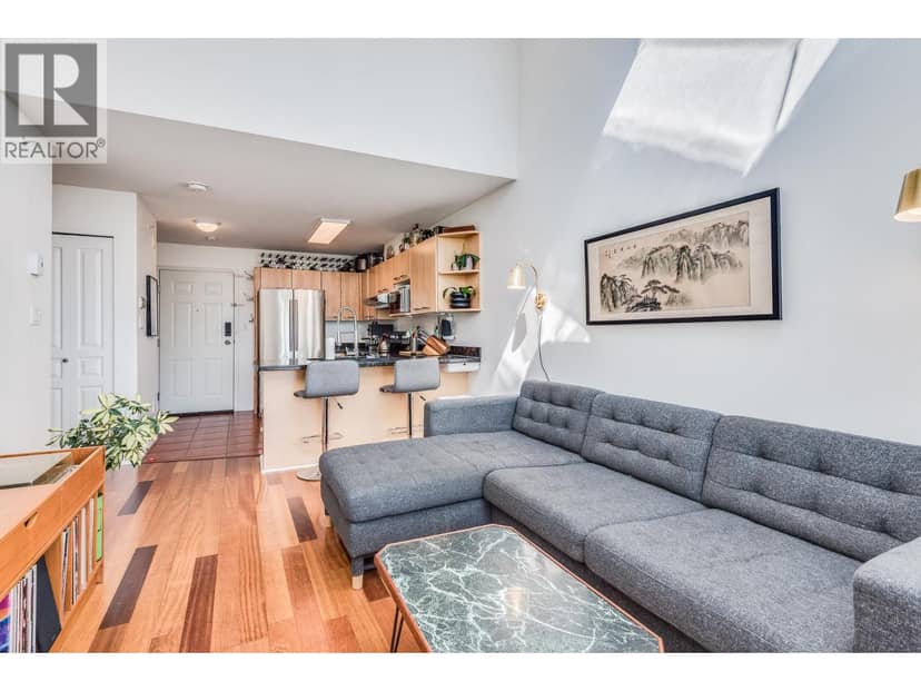 404 3939 Hastings Street, Burnaby, photo 4
