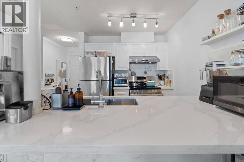 211 3628 RAE AVENUE, Vancouver, photo 4