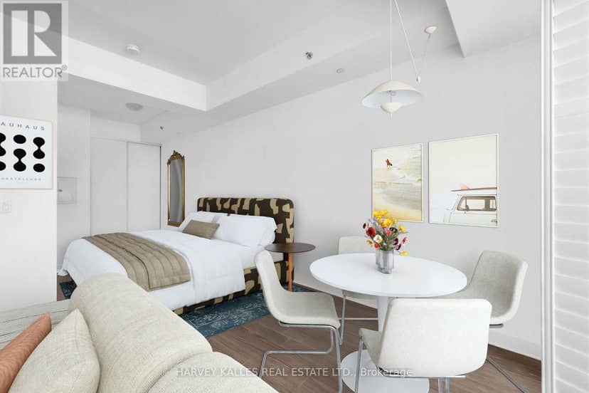 309 - 156 Portland Street — photo 11 of 35