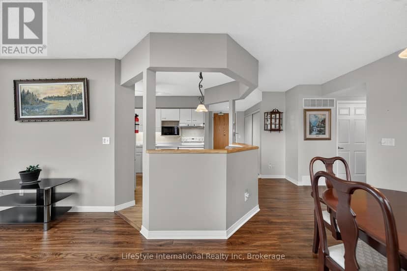 307 - 208 Silvercreek Parkway N, Guelph, photo 4