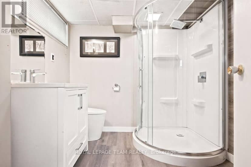2141 Belair Drive — photo 36 of 40