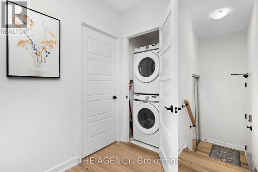 G36 - 415 Sea Ray Avenue — photo 12 of 25