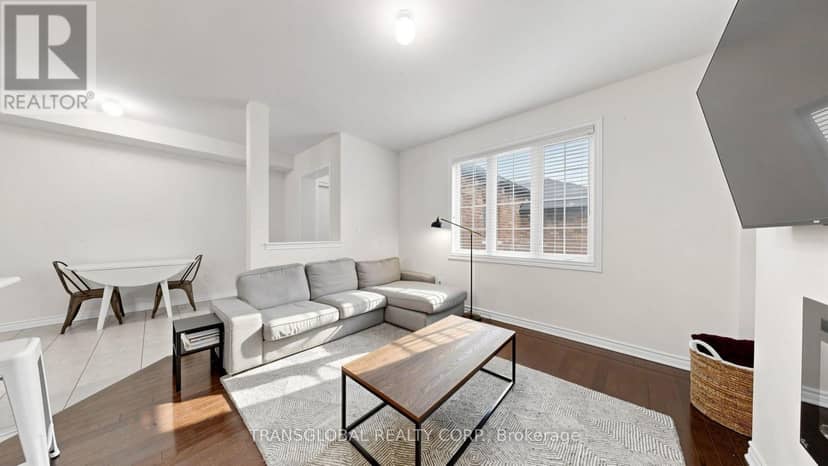 181 Beechborough Crescent — photo 9 of 32