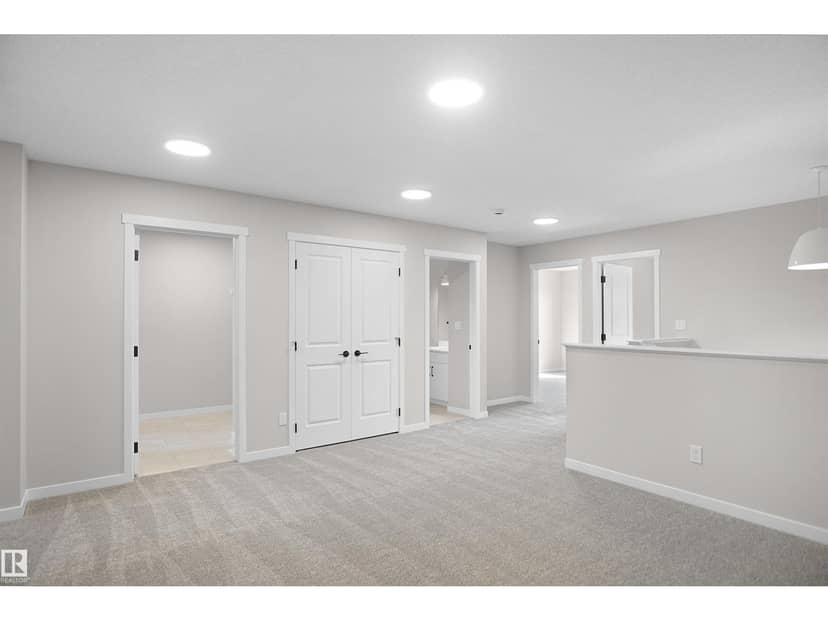 7113 51 AV — photo 19 of 38