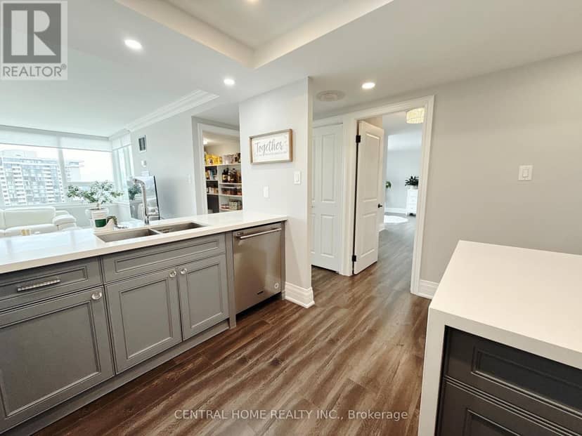 2703 - 55 Skymark Drive — photo 19 of 40