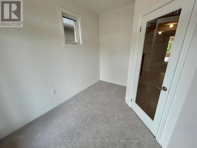 24 Baycroft Boulevard — photo 30 of 40
