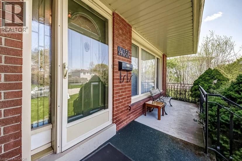 4356 DUBLIN Crescent — photo 6 of 40