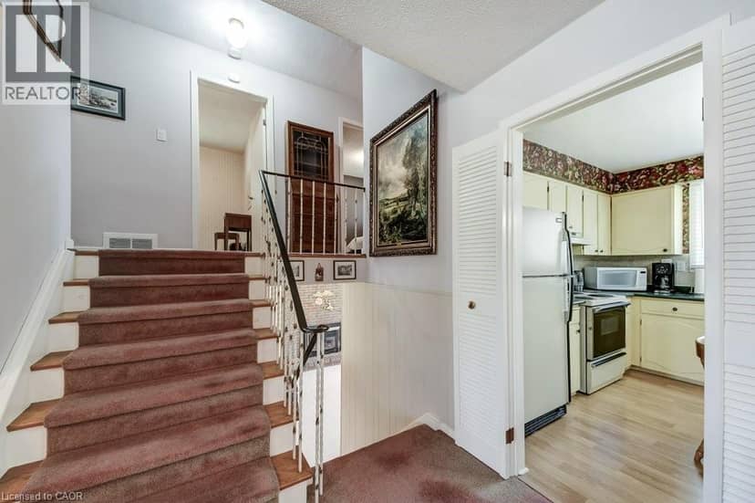 4356 DUBLIN Crescent — photo 20 of 40