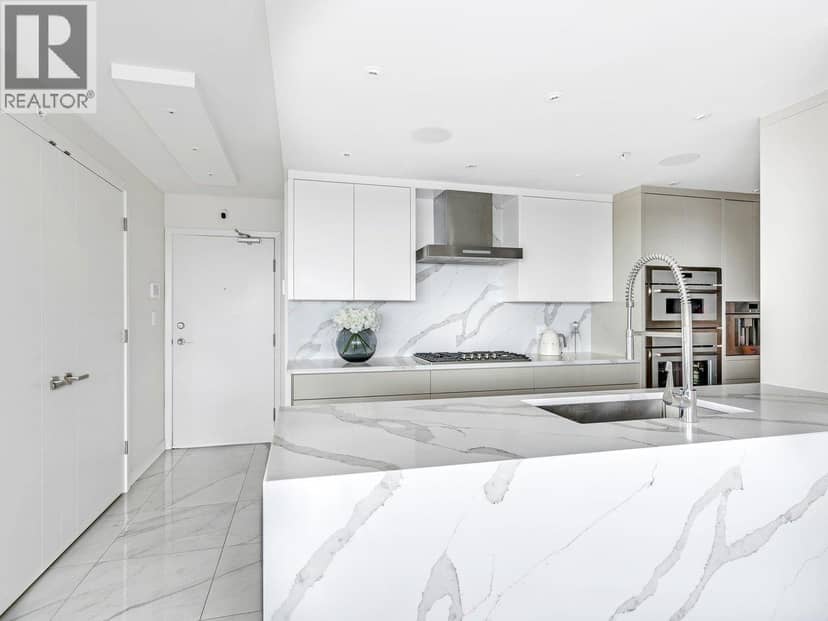 2105 1033 MARINASIDE CRESCENT, Vancouver, photo 5