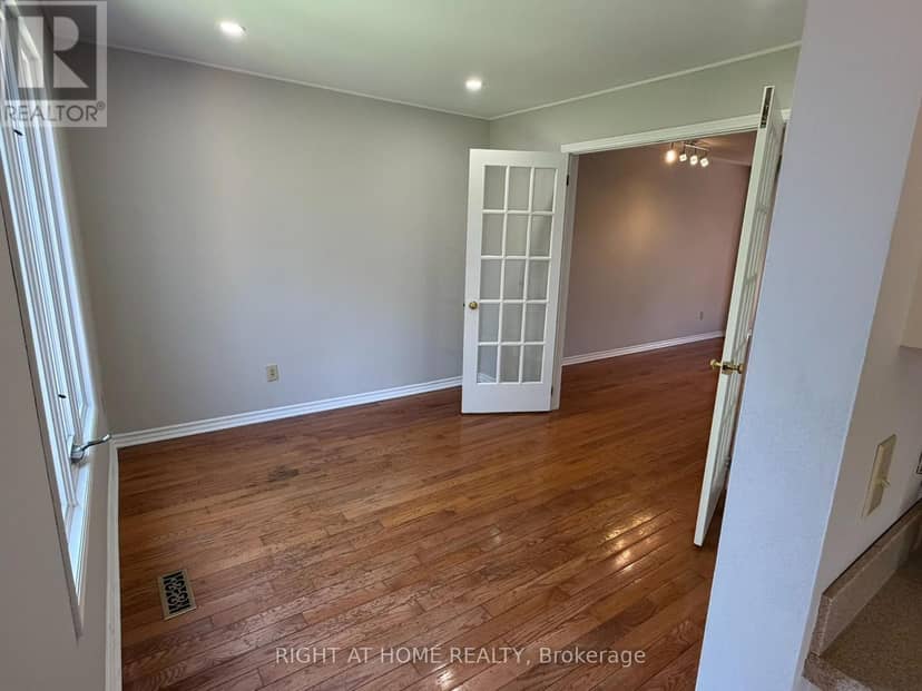 1004 Aldersbrook Road — photo 8 of 40