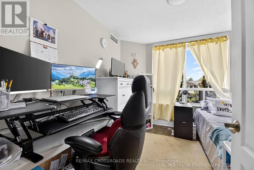 507 - 5418 Yonge Street — photo 19 of 35