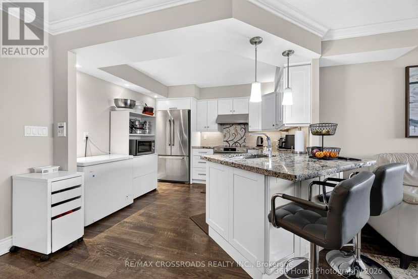 507 - 5418 Yonge Street — photo 23 of 35