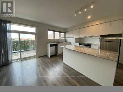3060 Ernest Appelbe Boulevard — photo 21 of 37