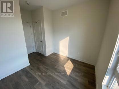 3060 Ernest Appelbe Boulevard — photo 36 of 37