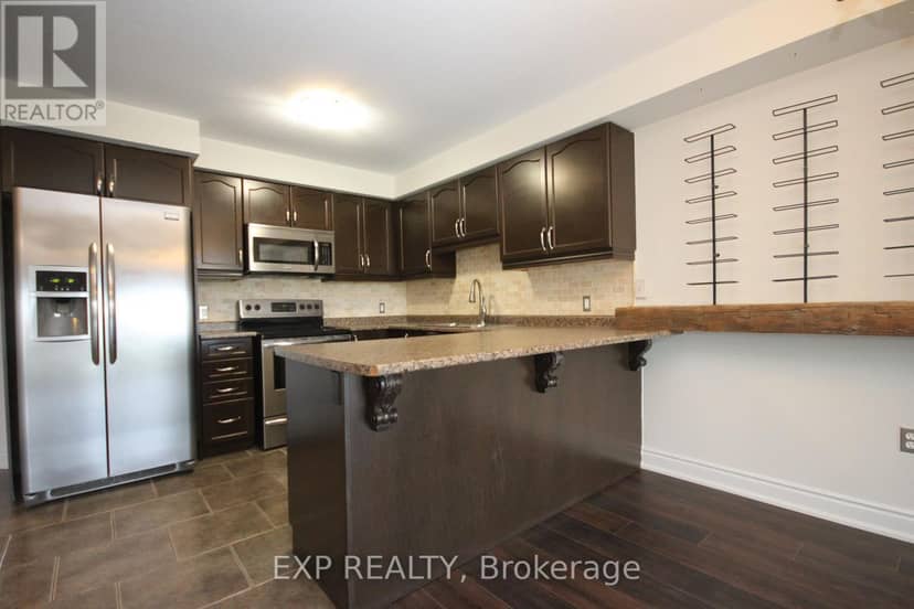 22 Geranium Avenue N, Hamilton, photo 7