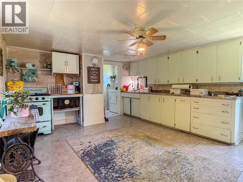 176 Main Street, Canterbury, photo 8