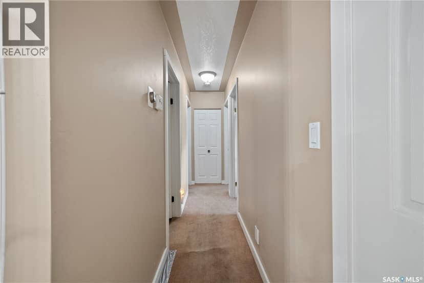 405 4th AVENUE NE — photo 15 of 38