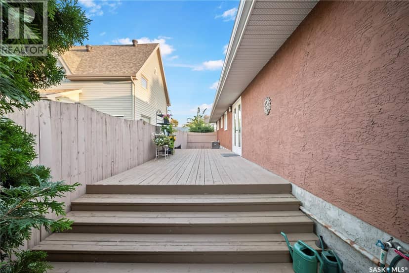 405 4th AVENUE NE — photo 30 of 38
