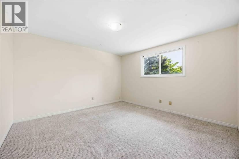 77 Finch Drive — photo 25 of 40