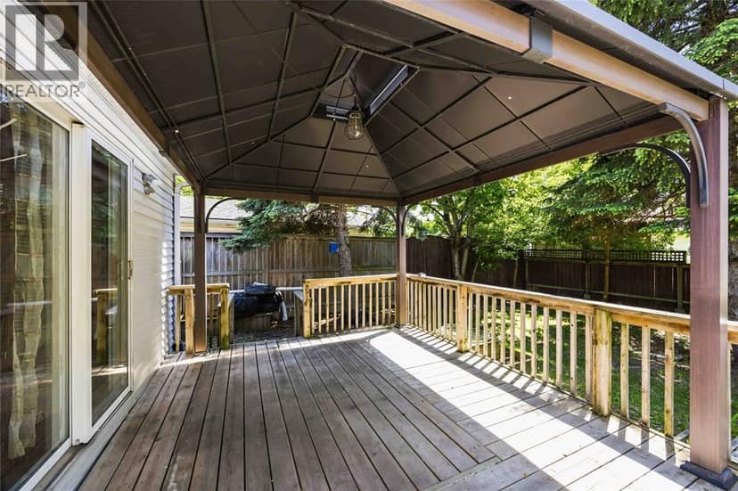 77 Finch Drive — photo 35 of 40