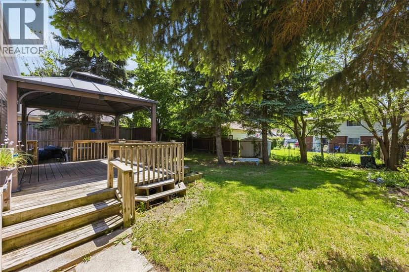 77 Finch Drive — photo 34 of 40