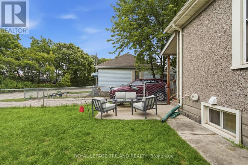 132 Oak Street — photo 21 of 27