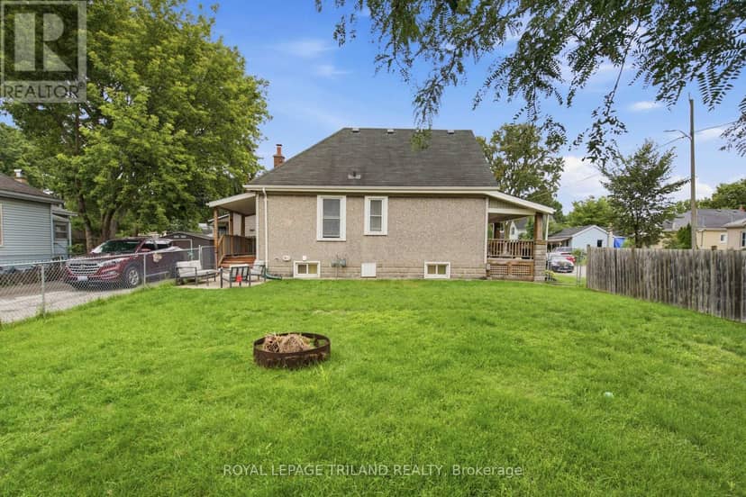 132 Oak Street — photo 23 of 27