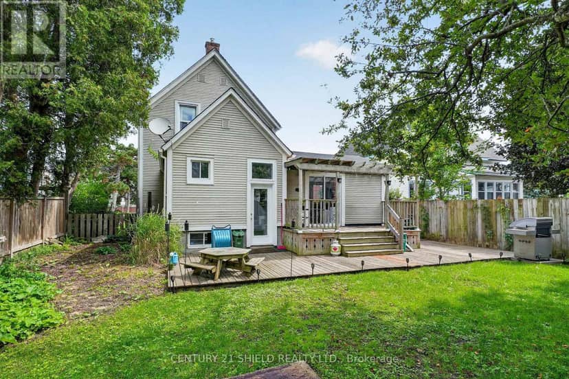 430 Sydney Street — photo 38 of 40