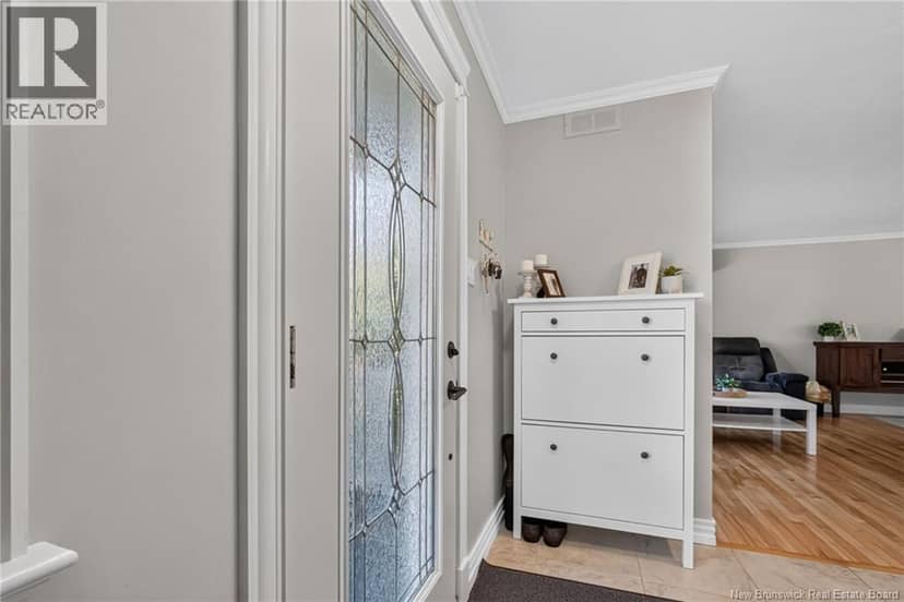 17 Zoel Street — photo 4 of 36