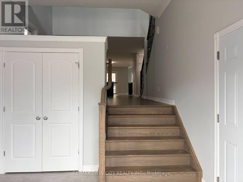 613 Lemay Grove — photo 2 of 21