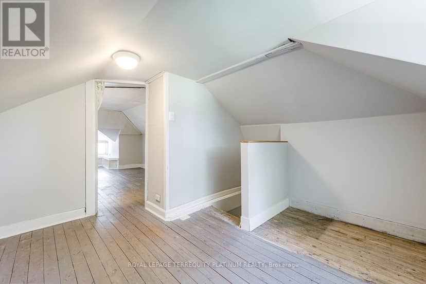 204 Ellerslie Avenue — photo 36 of 40