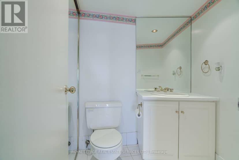 1610 - 2045 Lake Shore Boulevard W — photo 18 of 29