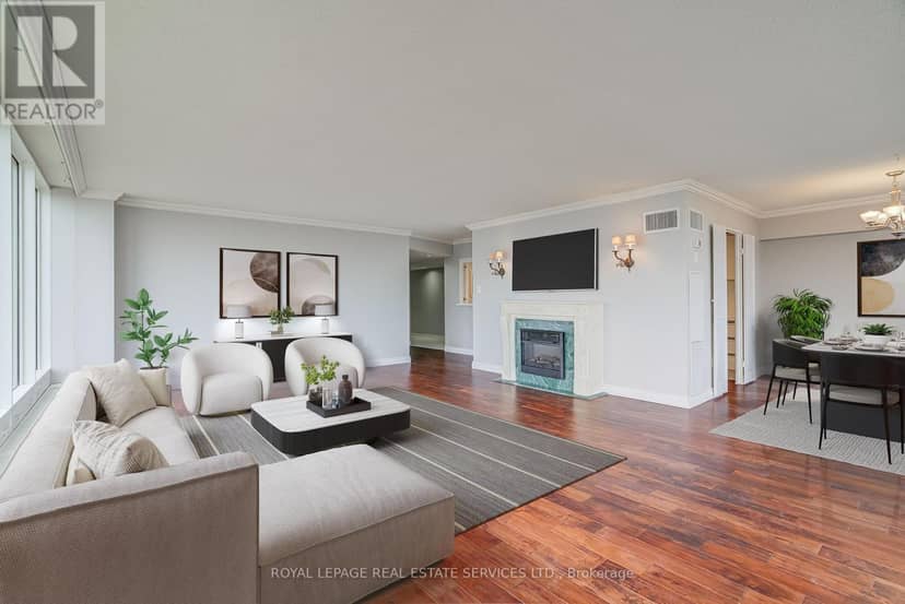 1610 - 2045 Lake Shore Boulevard W — photo 8 of 29