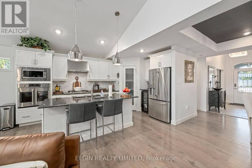 392 Larry Street — photo 12 of 40
