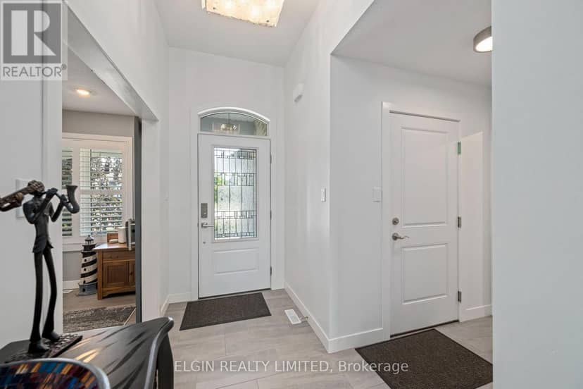 392 Larry Street — photo 6 of 40